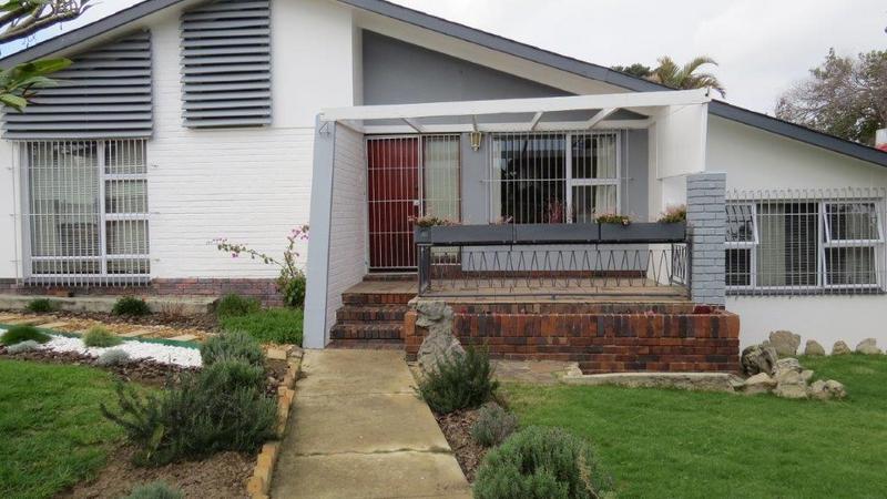 3 Bedroom Property for Sale in Parow North Western Cape